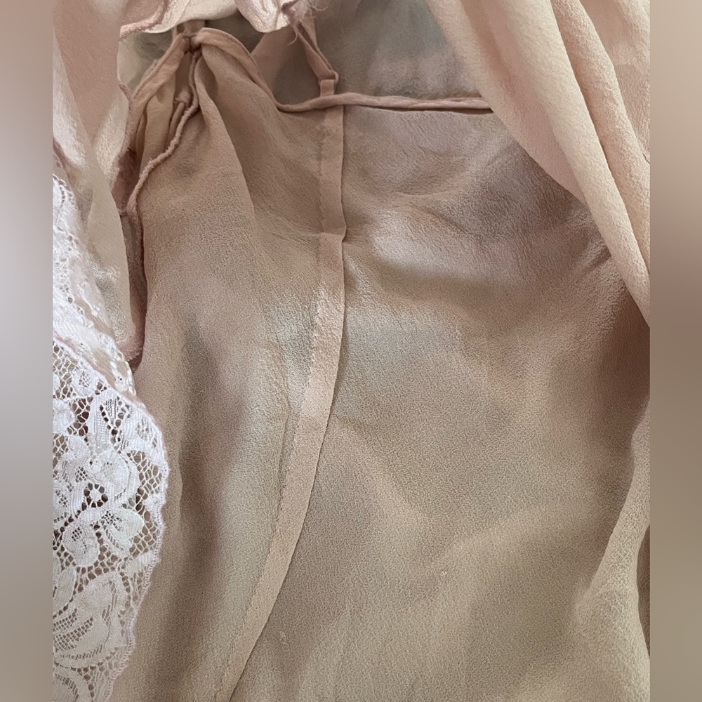 Express pink flowy top - Picture 3 of 5